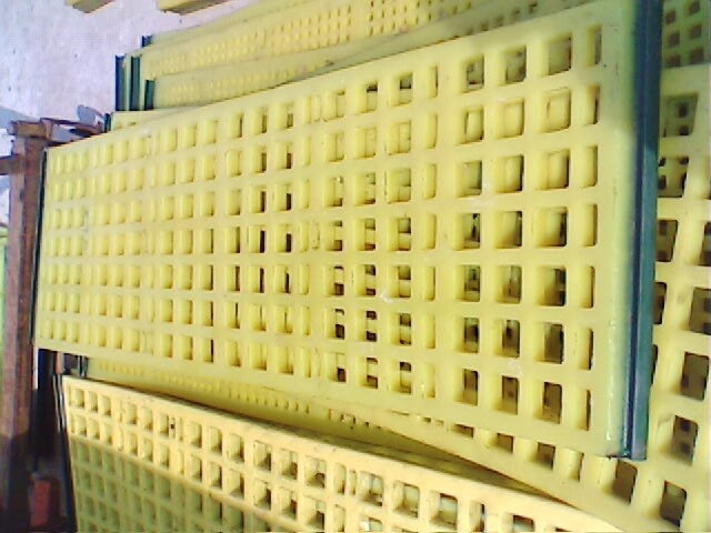 聚氨酯篩網(wǎng)施工中堵網(wǎng)問(wèn)題如何解決